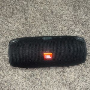JBL extreme 2 (with charger)